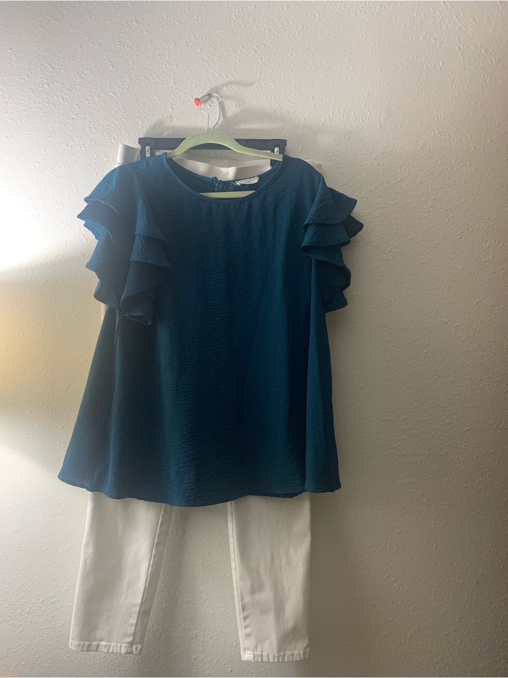 Teal Ruffle-Sleeve Women's Top with White Pant